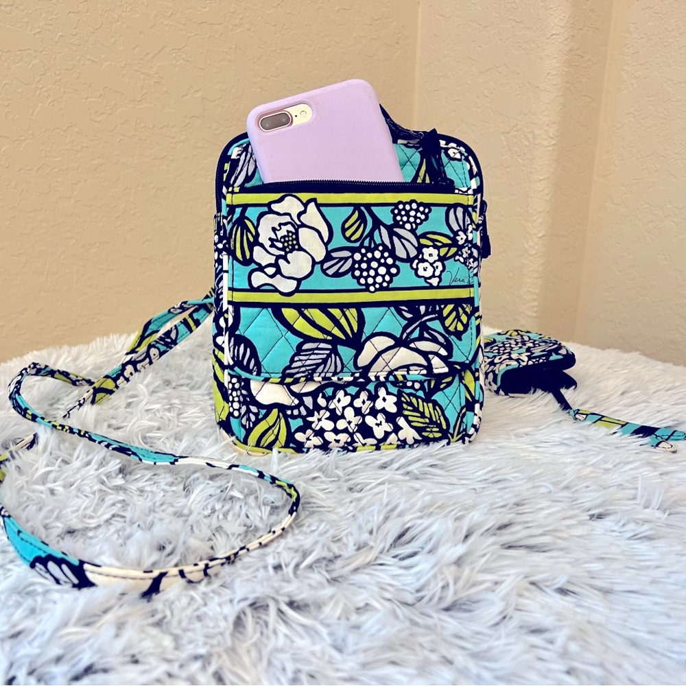 Vera Bradley Zip Hipster and matching zip for headphones